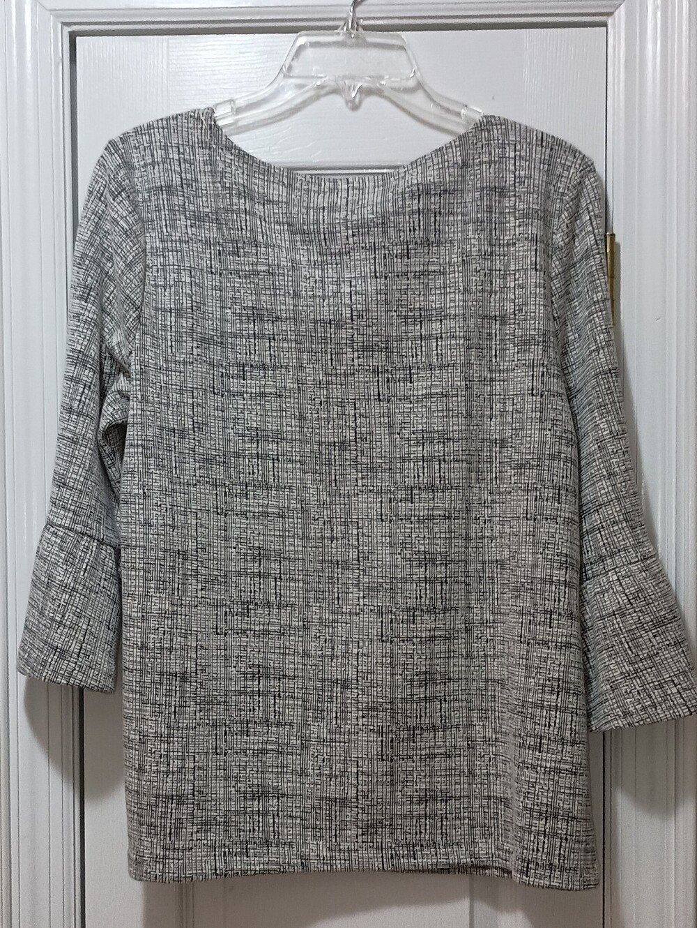 Talbots Gray White Cross Hatch 3/4 Bell Sleeve Pullover Blouse Size Large Petite - Picture 4 of 7